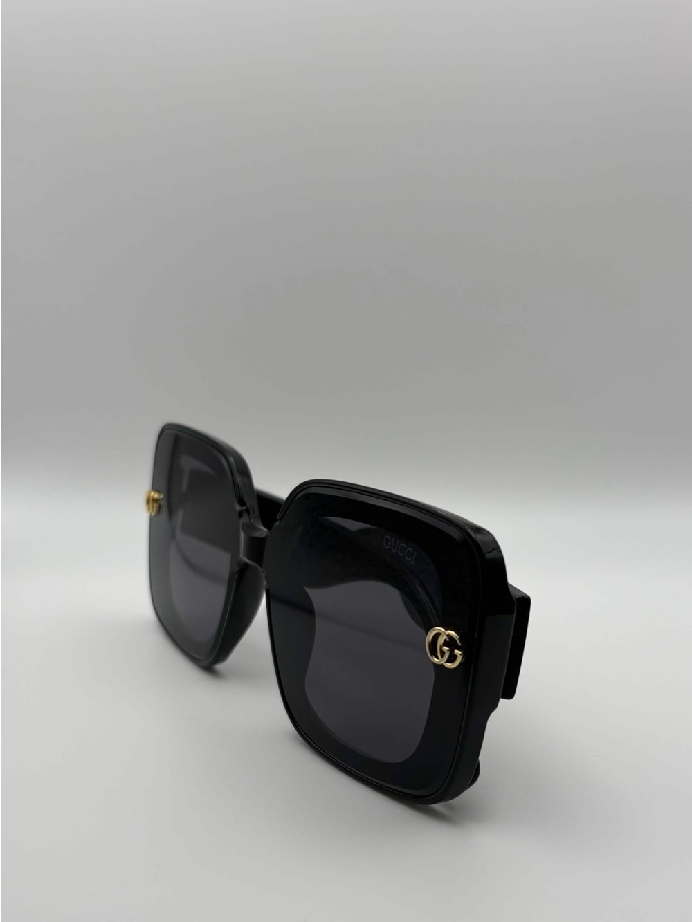 Gucci Black Sunglasses with Red Stripe and Gold GG Accent - Picture 4 of 6